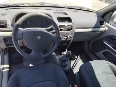 Scrapping Vehicle renault clio ii fase ii (b/cb0) authentique of the year 2001 powered d4f712
