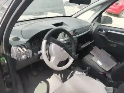 Veículo de Sucata opel meriva blue line do ano 2001 alimentado 