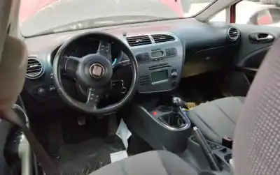 Veículo de Sucata seat leon (1p1) comfort limited do ano 2001 alimentado bxe