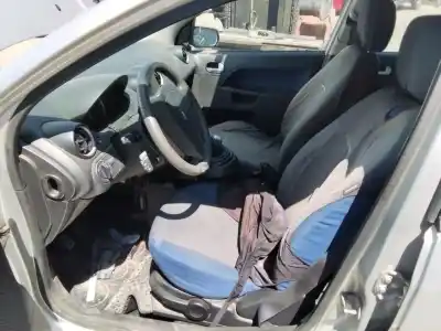 Veículo de Sucata ford fiesta (cbk) ambiente do ano 2001 alimentado 