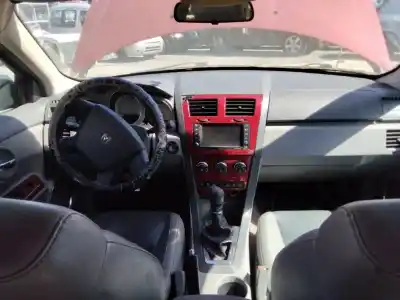 Veículo de Sucata dodge avenger 2.0 crd do ano 2001 alimentado 0