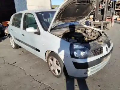 Здавання транспортного засобу renault clio ii fase ii (b/cb0) authentique року 2001 потужний 