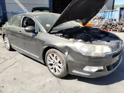 Veículo de Sucata citroen c5 berlina exclusive do ano 2001 alimentado 4ht