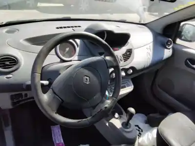 Veículo de Sucata renault twingo dynamique do ano 2001 alimentado d4f722