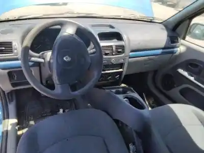 Scrapping Vehicle renault clio ii fase ii (b/cb0) authentique of the year 2001 powered 
