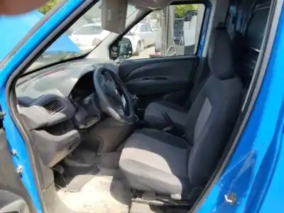 Veículo de Sucata fiat doblo cargo basis kasten do ano 2001 alimentado 