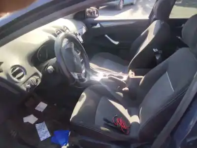 Scrapping Vehicle ford mondeo berlina (ca2) limited edition of the year 2001 powered ufbb