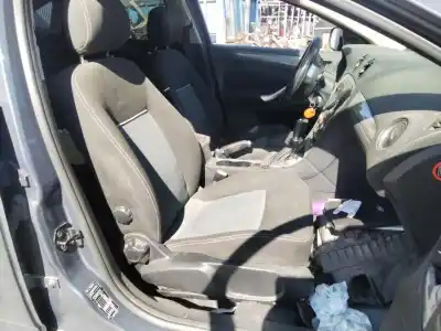 Scrapping Vehicle ford mondeo berlina (ca2) limited edition of the year 2001 powered ufbb