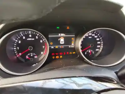 Здавання транспортного засобу kia xceed drive року 2001 потужний g4lk