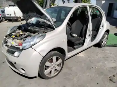 Veículo de Sucata nissan micra (k12e) acenta do ano 2001 alimentado 