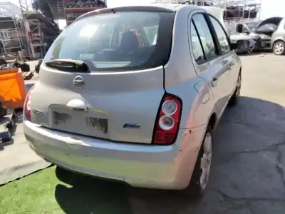 Veículo de Sucata nissan micra (k12e) acenta do ano 2001 alimentado 