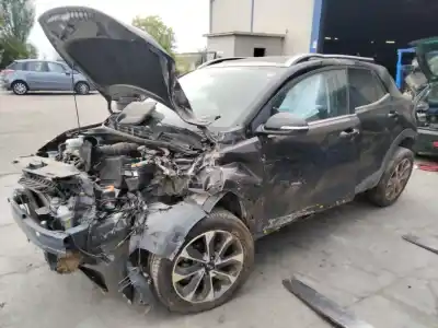 Vehicul casat kia stonic (ybcuv) black edition al anului 2001 alimentat g3lc