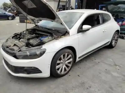 Vehicul casat VOLKSWAGEN SCIROCCO (137) 1.4 TSI (90kW) al anului 2001 alimentat CAX