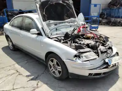 Scrapping Vehicle volkswagen passat berlina (3b2) comfortline of the year 2001 powered ajm