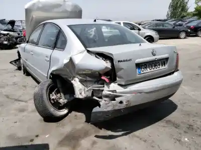 Scrapping Vehicle volkswagen passat berlina (3b2) comfortline of the year 2001 powered ajm
