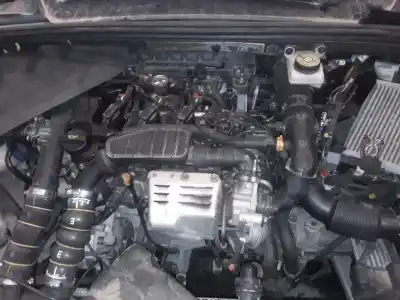 Veículo de Sucata citroen c4 lim. tonic 110 cv / 81 kw do ano 2001 alimentado hny