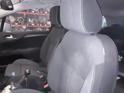 Veículo de Sucata citroen c4 lim. tonic 110 cv / 81 kw do ano 2001 alimentado hny