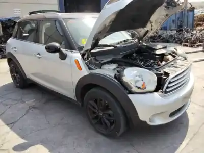 Veículo de Sucata mini mini countryman (r60) cooper d do ano 2001 alimentado 