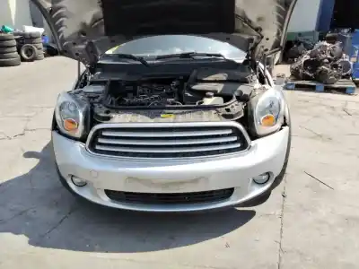 Veículo de Sucata mini mini countryman (r60) cooper d do ano 2001 alimentado 