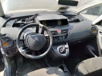 Veículo de Sucata citroen c4 picasso exclusive do ano 2001 alimentado 9hr