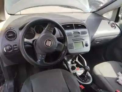 Veículo de Sucata seat toledo (5p2) exclusive do ano 2001 alimentado 