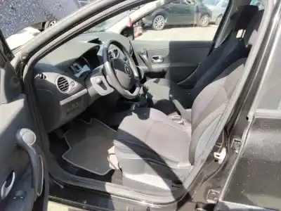 Здавання транспортного засобу renault clio iii exception року 2001 потужний d4f740 Здавання транспортного засобу renault clio iii exception року 2001 потужний d4f740