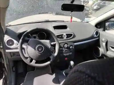 Здавання транспортного засобу renault clio iii exception року 2001 потужний d4f740 Здавання транспортного засобу renault clio iii exception року 2001 потужний d4f740