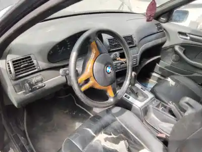 Veículo de Sucata bmw serie 3 berlina (e46) 320d do ano 2001 alimentado 204d4