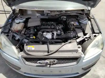 Veículo de Sucata ford focus berlina (cap) ambiente (d) do ano 2001 alimentado 