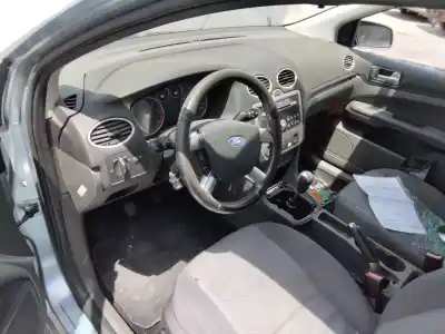 Veículo de Sucata ford focus berlina (cap) ambiente (d) do ano 2001 alimentado 