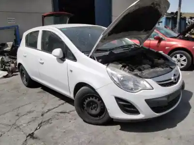 Veicolo di demolizione opel corsa d catch me dell'anno 2001 alimentato 