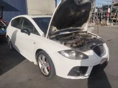 Veicolo di demolizione seat leon (1p1) comfort limited dell'anno 2001 alimentato 