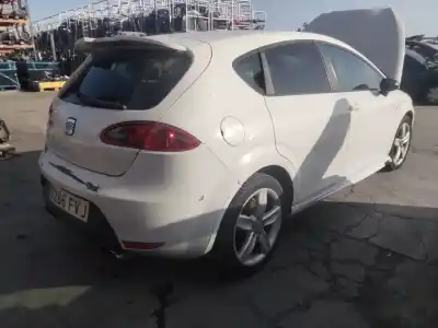 Veicolo di demolizione seat leon (1p1) comfort limited dell'anno 2001 alimentato 