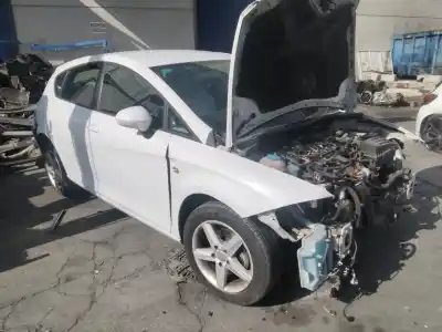 Veículo de Sucata seat leon (1p1) reference do ano 2001 alimentado cay