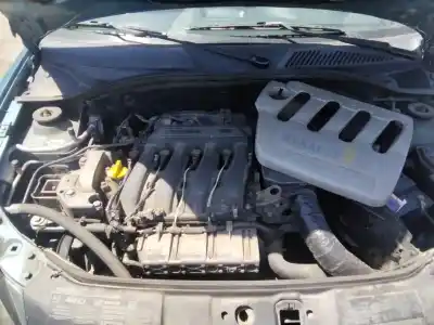 Здавання транспортного засобу renault clio ii fase ii (b/cb0) authentique року 2001 потужний 