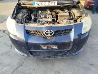 Veículo de Sucata toyota auris active do ano 2001 alimentado 