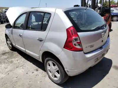 Veicolo di demolizione dacia sandero stepway essential dell'anno 2001 alimentato 