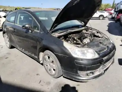 Veículo de Sucata citroen c4 coupe collection do ano 2001 alimentado 