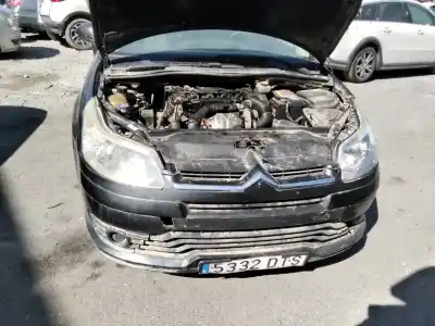 Veículo de Sucata citroen c4 coupe collection do ano 2001 alimentado 