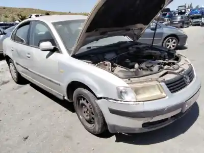 Scrapping Vehicle VOLKSWAGEN PASSAT BERLINA (3B2) Comfortline of the year 2001 powered 