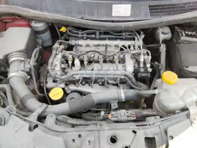 Veículo de Sucata opel corsa d ´´111 years´´ do ano 2001 alimentado 