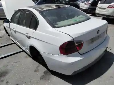 Veículo de Sucata bmw serie 3 berlina (e90) 318d do ano 2001 alimentado 