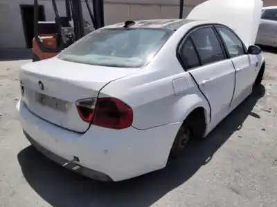 Veículo de Sucata bmw serie 3 berlina (e90) 318d do ano 2001 alimentado 