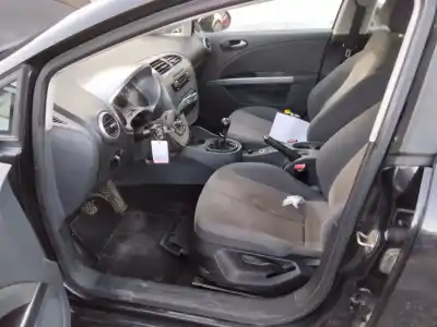 Здавання транспортного засобу SEAT LEON (1P1)  року 2001 потужний BLS