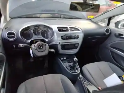 Veículo de Sucata seat leon (1p1) comfort limited do ano 2001 alimentado bls