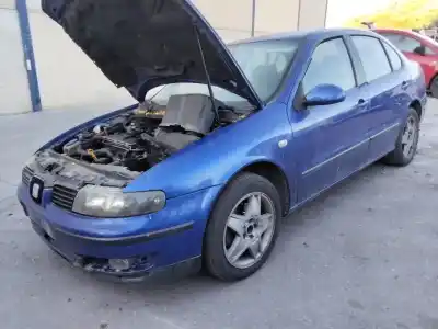 Veículo de Sucata seat toledo (1m2) select do ano 2001 alimentado 
