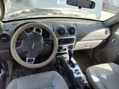 Veicolo di demolizione jeep cherokee (kj) 2.8 crd 4x4 dell'anno 2001 alimentato enr