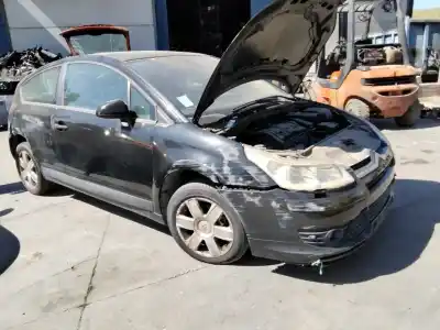 Veículo de Sucata citroen c4 coupe by loeb do ano 2001 alimentado 