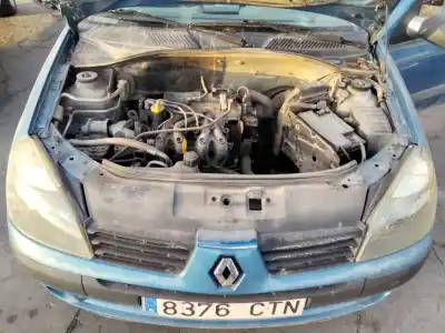 Veículo de Sucata renault clio ii fase ii (b/cb0) authentique 58 cv / 43 kw do ano 2001 alimentado 