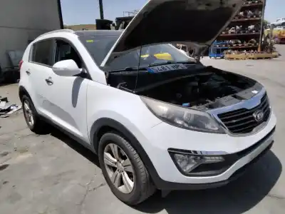 Veículo de Sucata kia sportage emotion 4x2 do ano 2001 alimentado 